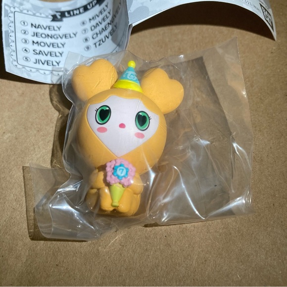 Twice Jively - Picture 3 of 5